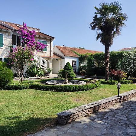 فيلا Leisure House Jovovic بار المظهر الخارجي الصورة