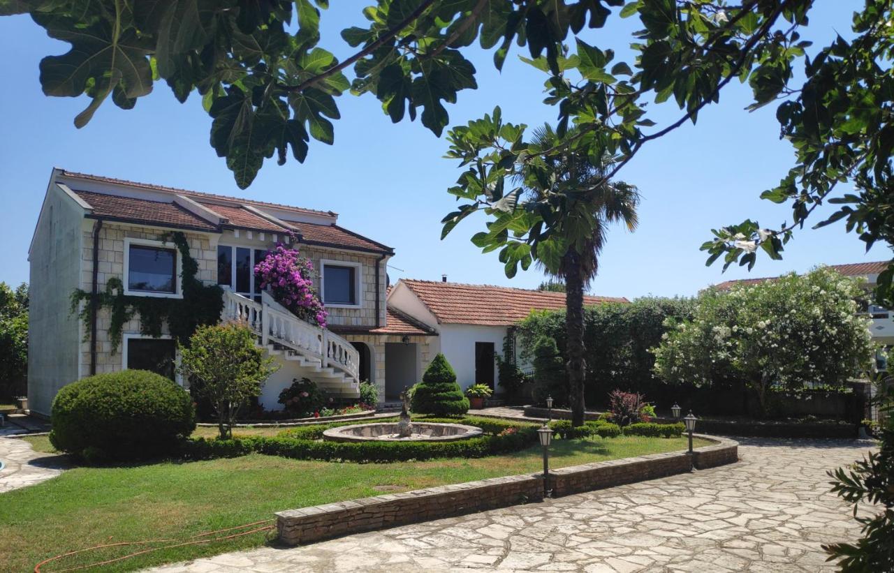 فيلا Leisure House Jovovic بار المظهر الخارجي الصورة