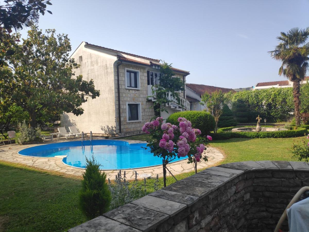 فيلا Leisure House Jovovic بار المظهر الخارجي الصورة