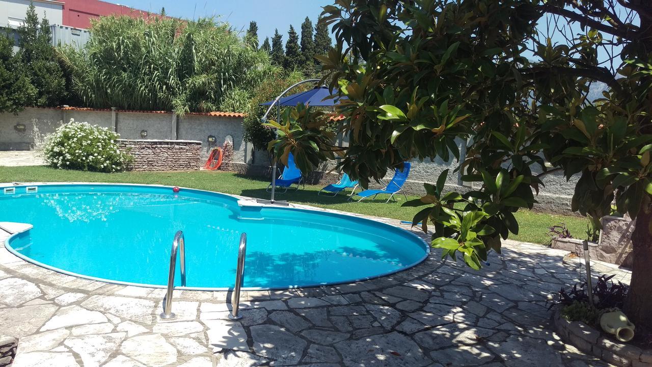 فيلا Leisure House Jovovic بار المظهر الخارجي الصورة